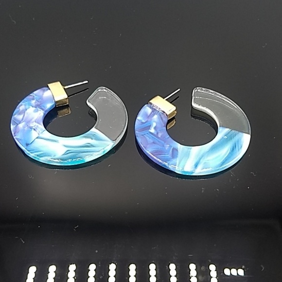 New Acrylic Semi Circle Earrings - Picture 1 of 3